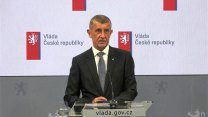 Není členem vlády. Babiš před novináři zpražil Turka