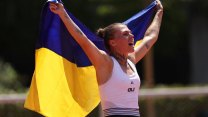 Ukrajinka víří vody i v Paříži. Přes varování přišla s další nevídanou kritikou Rusů