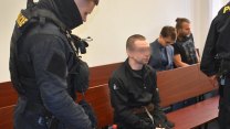 Místo dárku vražda. Adama ubodal táta v den jeho čtrnáctých narozenin