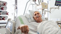 VIDEO: Seniorovi praskla výduť aorty. Byť měl praktik zavřeno, rozjel jeho záchranu