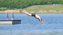 Teplo zkazí kvalitu vody v nádržích. Hygienici řekli, kde je už teď zhoršená