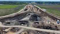 VIDEO: Průlet nad stavbou Pražského okruhu. Tudy pojede až 80 tisíc aut denně