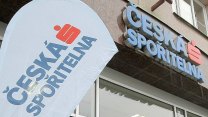 Největší banka v Česku chystá odstávku. Lidé se nedostanou k účtům ani platbám