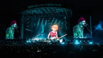 GLOSA: Gorillaz navzdory dešti proslunili Rock for People, Megadeth vyučovali metal