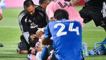 Horor v MLS. Messiho spoluhráč se po srážce nehýbal, na hřiště vjela sanitka