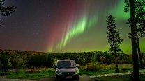 Vesmírné divadlo míří do finále. Hlasujte v dalším kole letní fotosoutěže