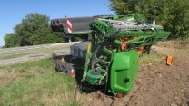 Mladík na Prostějovsku převrátil traktor, škoda milion korun