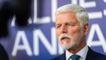 Prezident by si mohl od ledna přilepšit. Jeho plat má nově přesáhnout 400 tisíc korun