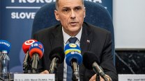 „Ficův“ prokurátor se emancipoval. Útočíte na právní stát, obviňuje premiéra