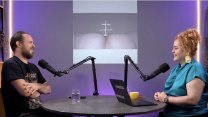 Politikár: Útěk před novináři a souboj titánů