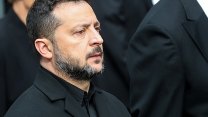 Letadlo s ukrajinským prezidentem Volodymyrem Zelenským málem zasáhl dron