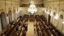 Sněmovna odmítla senátní úpravy EET, například vynětí bezhotovostních plateb