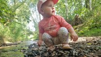 Dívka z Plzeňska přišla kvůli nádoru o oko. Nemoc odhalil nenápadný odlesk