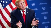 Trump plánuje odstanit novináře z Bílého domu. Bazén ale místo nich neobnoví