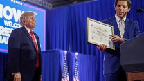 Muž století. Trump od republikánů obdržel další vymyšlené ocenění, zářil štěstím