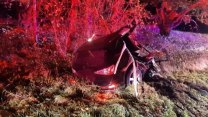 Auto se po nárazu rozpůlilo. Na jihu Čech zahynul řidič audi