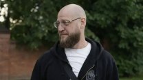 Nehoda, nebo sebevražda? Zemřel nacionalistický ruský rapper adorující válku na Ukrajině