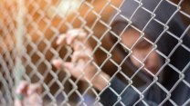 Bradáčová chce snížit věk trestní odpovědnosti na 13 let. Mládež páchá stále násilnější činy
